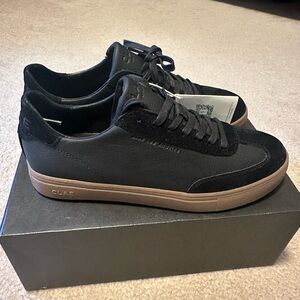 Men’s size 9 CLAE Deane 
Black with gum bottom